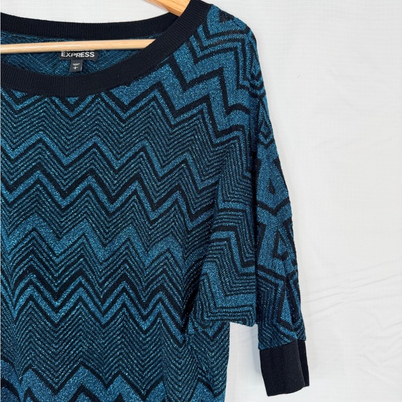 Express Blue and Black Chevron Sweater size L - Picture 3 of 9